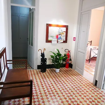 Guest house All'ombra Del Massimo 3*