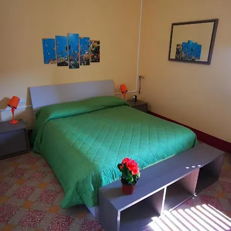 Guest house All'ombra Del Massimo 3*
